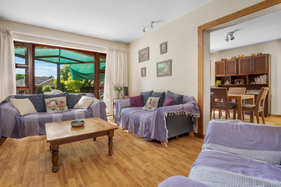 4 Bedroom Property for Sale in The Island Western Cape